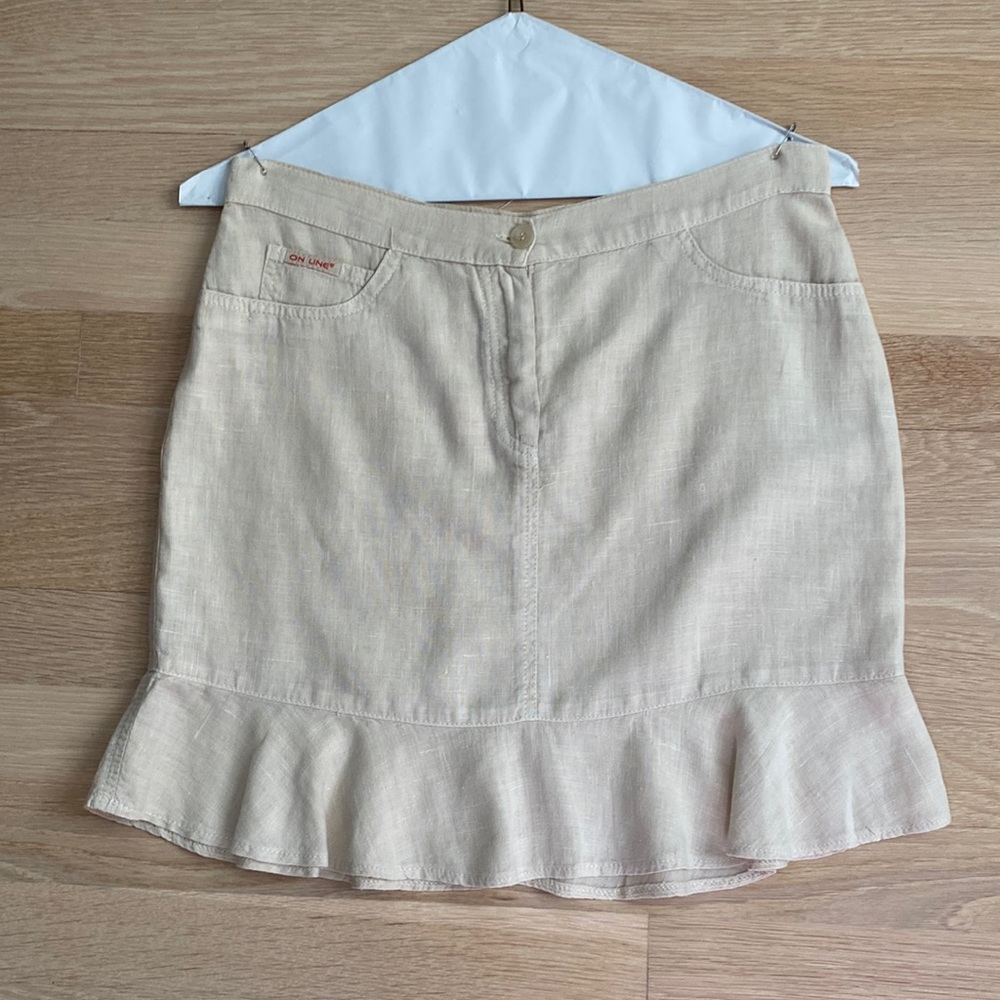 On line linen skirt